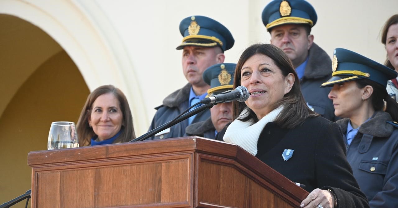 "Es inconcebible que Santa Fe tenga que mendigar lo que le corresponde" [LT 10]